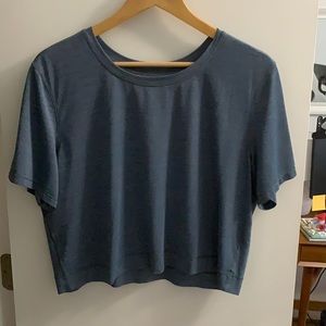 Lululemon crop top size 10